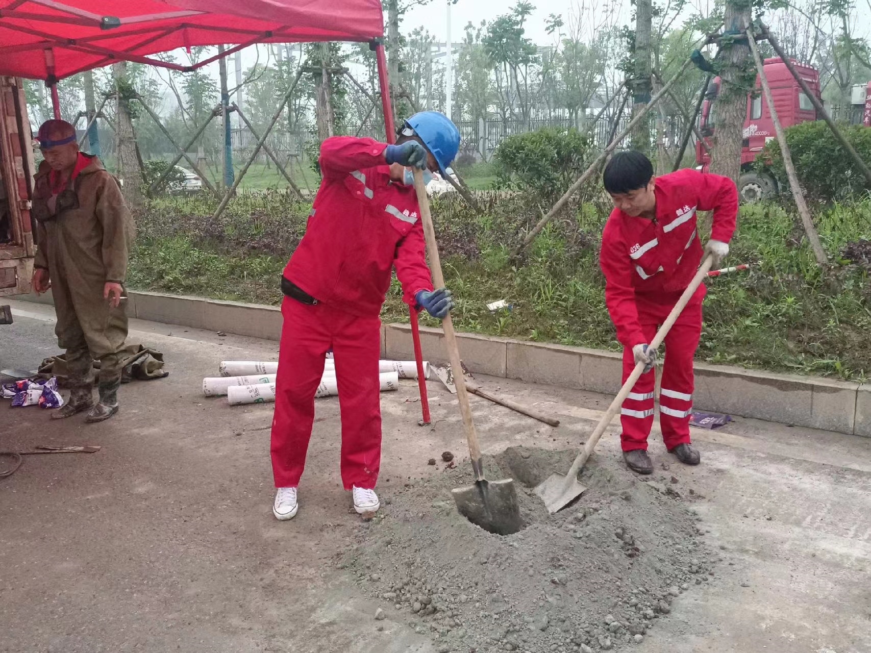 长兴管道疏通哪家好】及时进行市政管道清淤