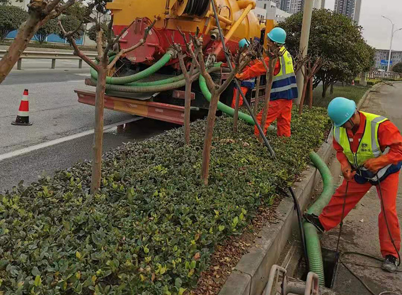 长兴市政管道清淤